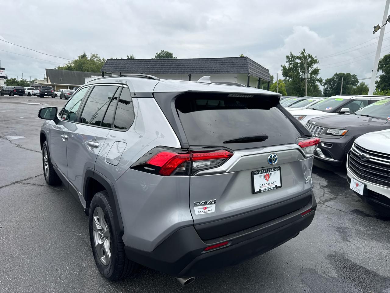 Toyota RAV4 Hybrid XLE 2023