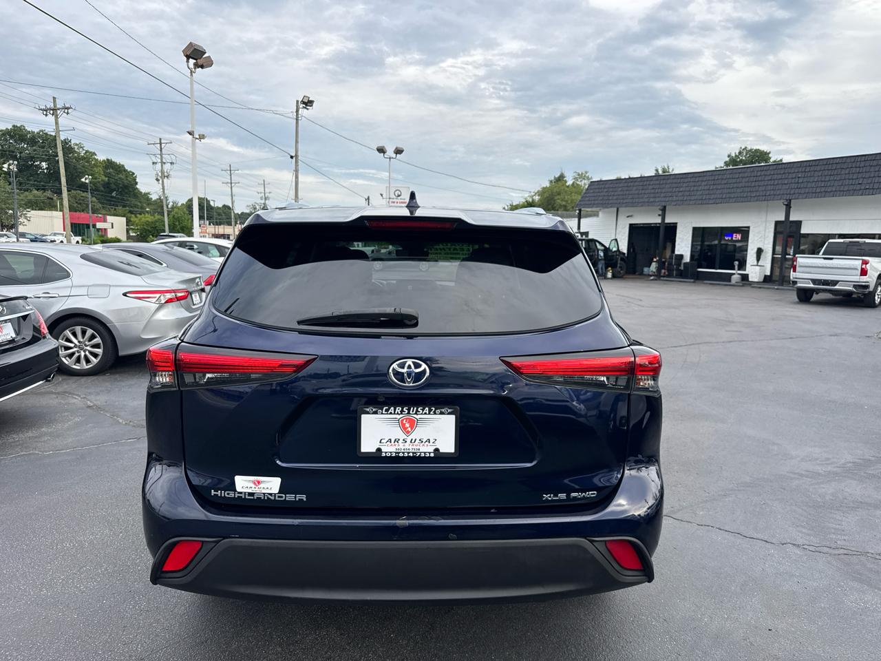 Toyota Highlander XLE AWD V6 2021