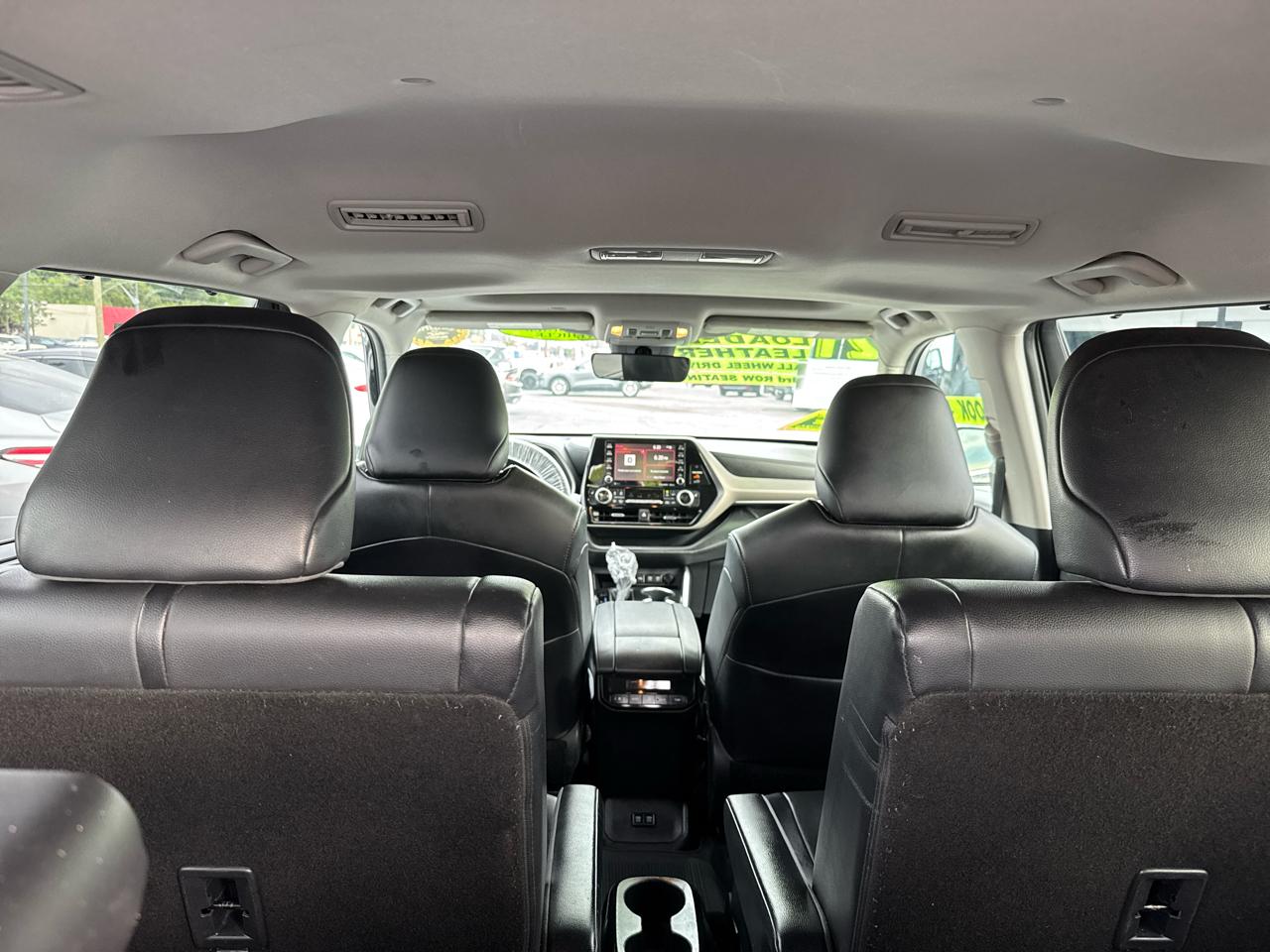 Toyota Highlander XLE AWD V6 2021