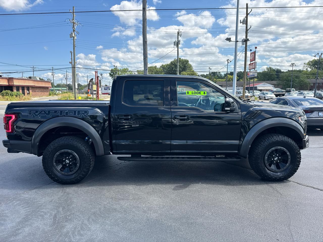 Ford F-150 Raptor SuperCrew 4WD 2017
