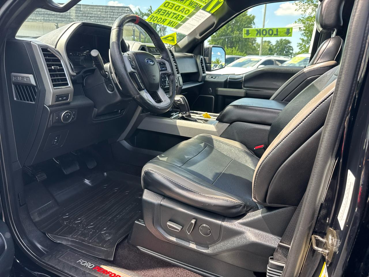 Ford F-150 Raptor SuperCrew 4WD 2017