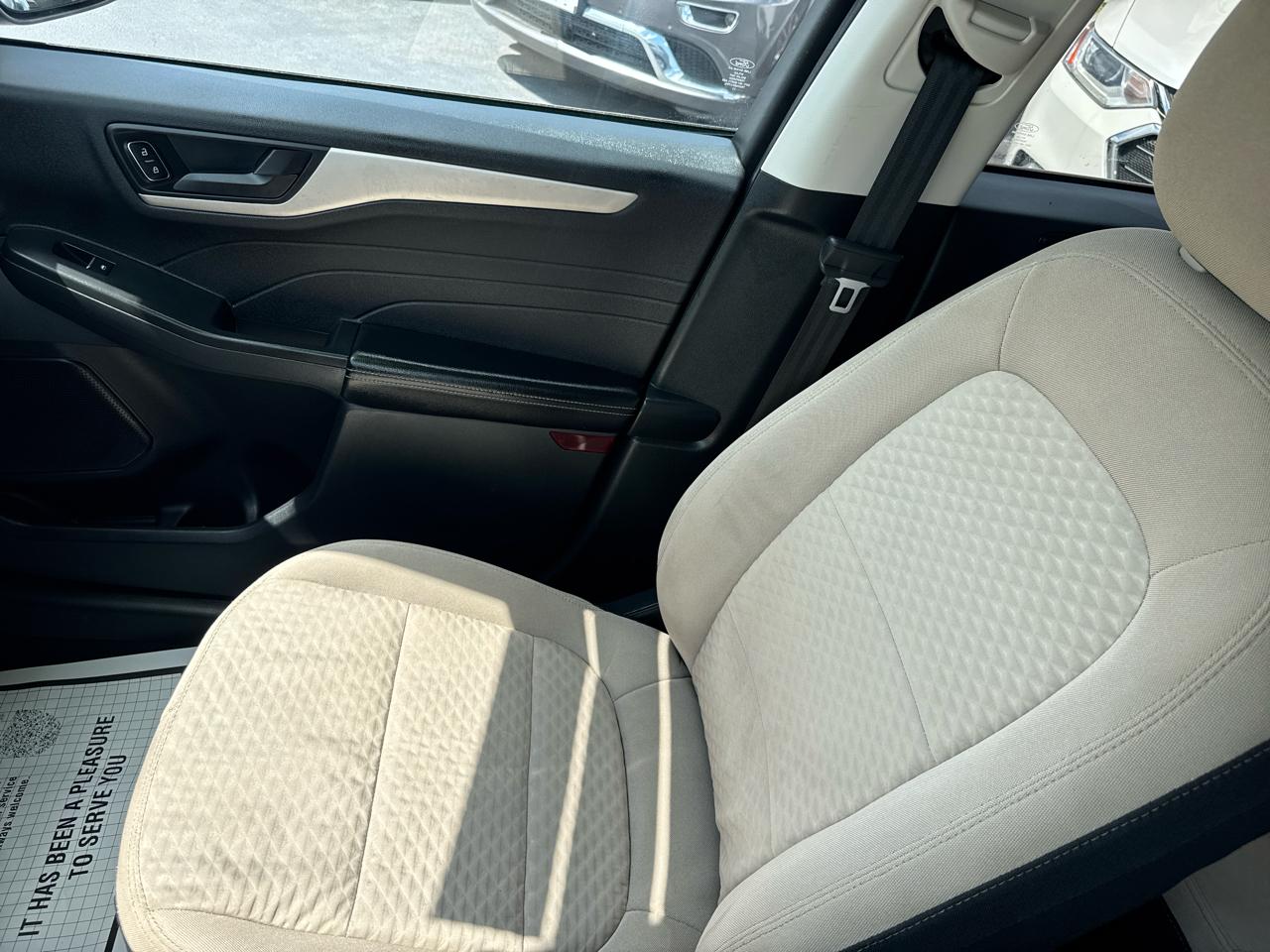 Ford Escape Hybrid SE AWD 2022