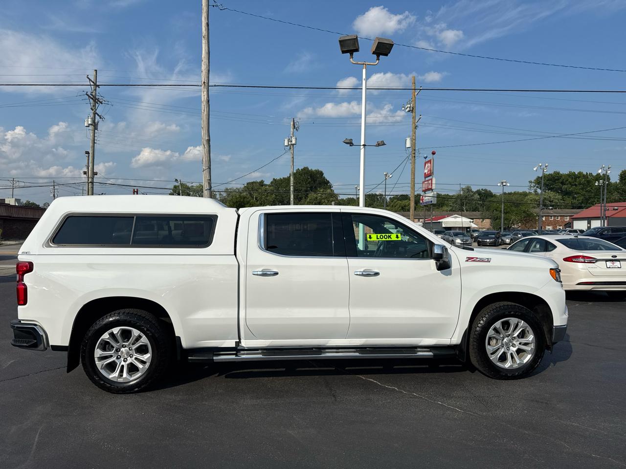 Chevrolet Silverado 1500 4WD Crew Cab 143.5" LTZ 2023