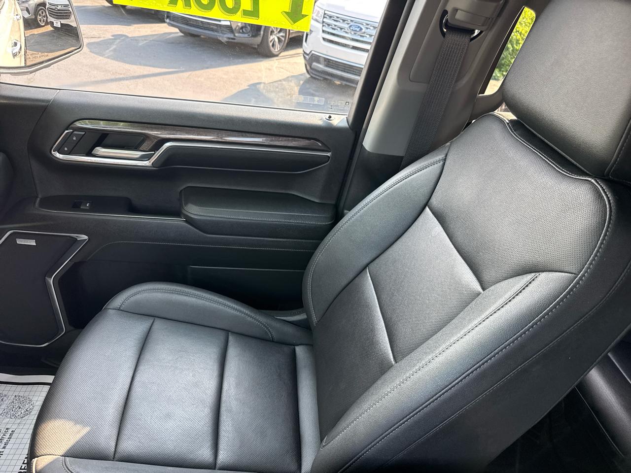 Chevrolet Silverado 1500 4WD Crew Cab 143.5" LTZ 2023