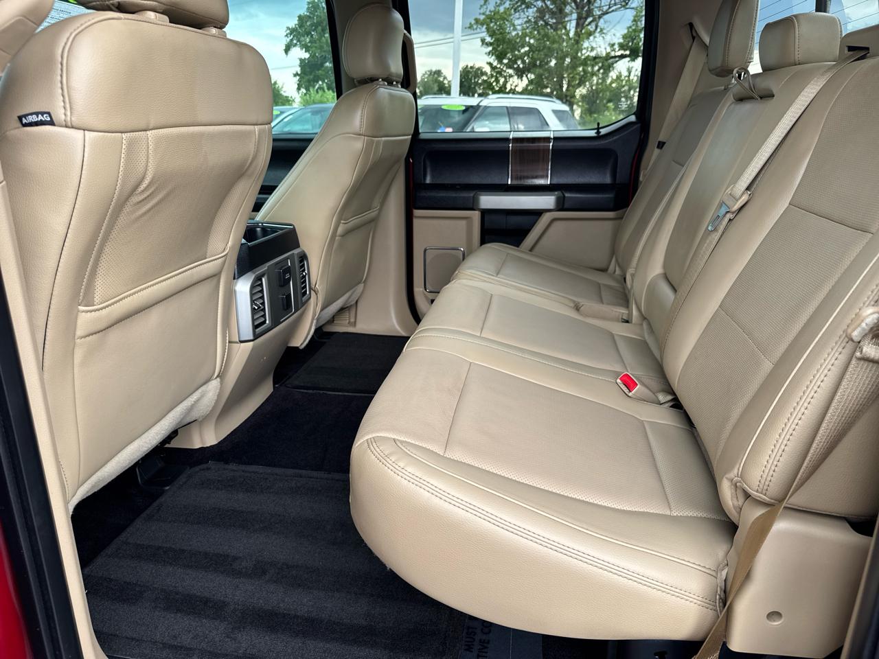 Ford F-150 4WD SuperCab 133" Lariat 2016