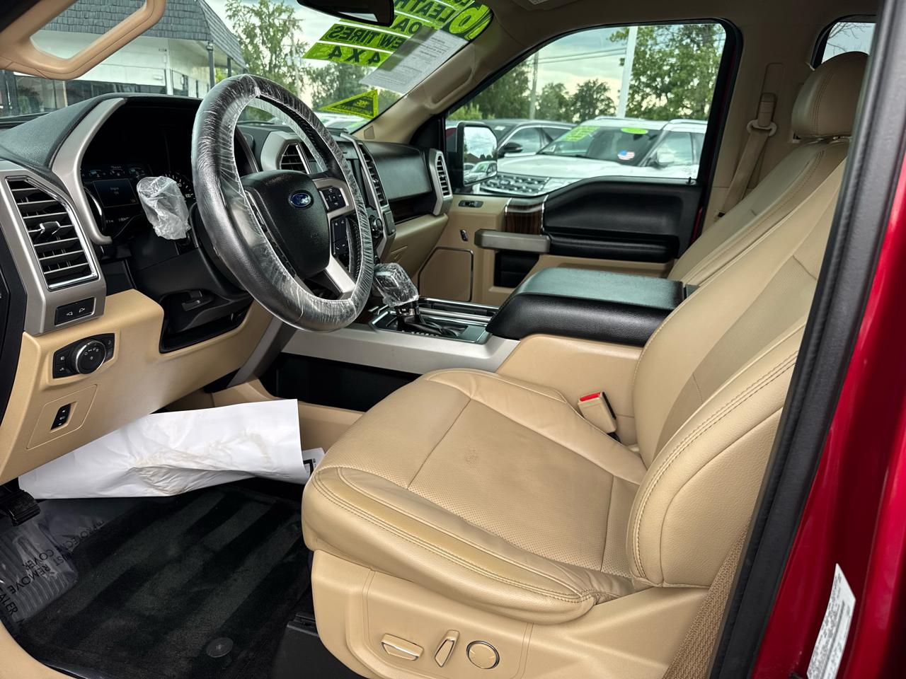 Ford F-150 4WD SuperCab 133" Lariat 2016