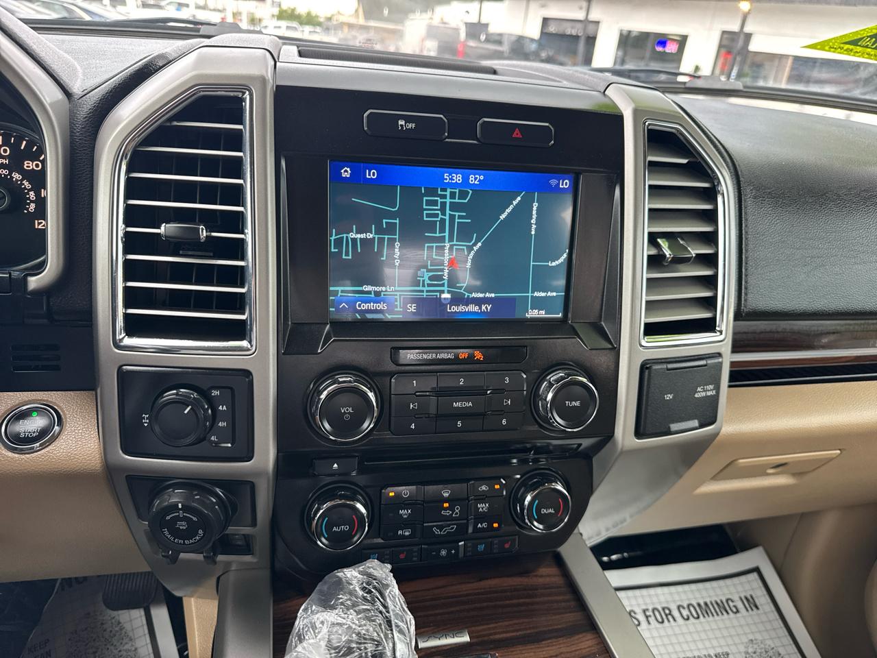 Ford F-150 4WD SuperCab 133" Lariat 2016