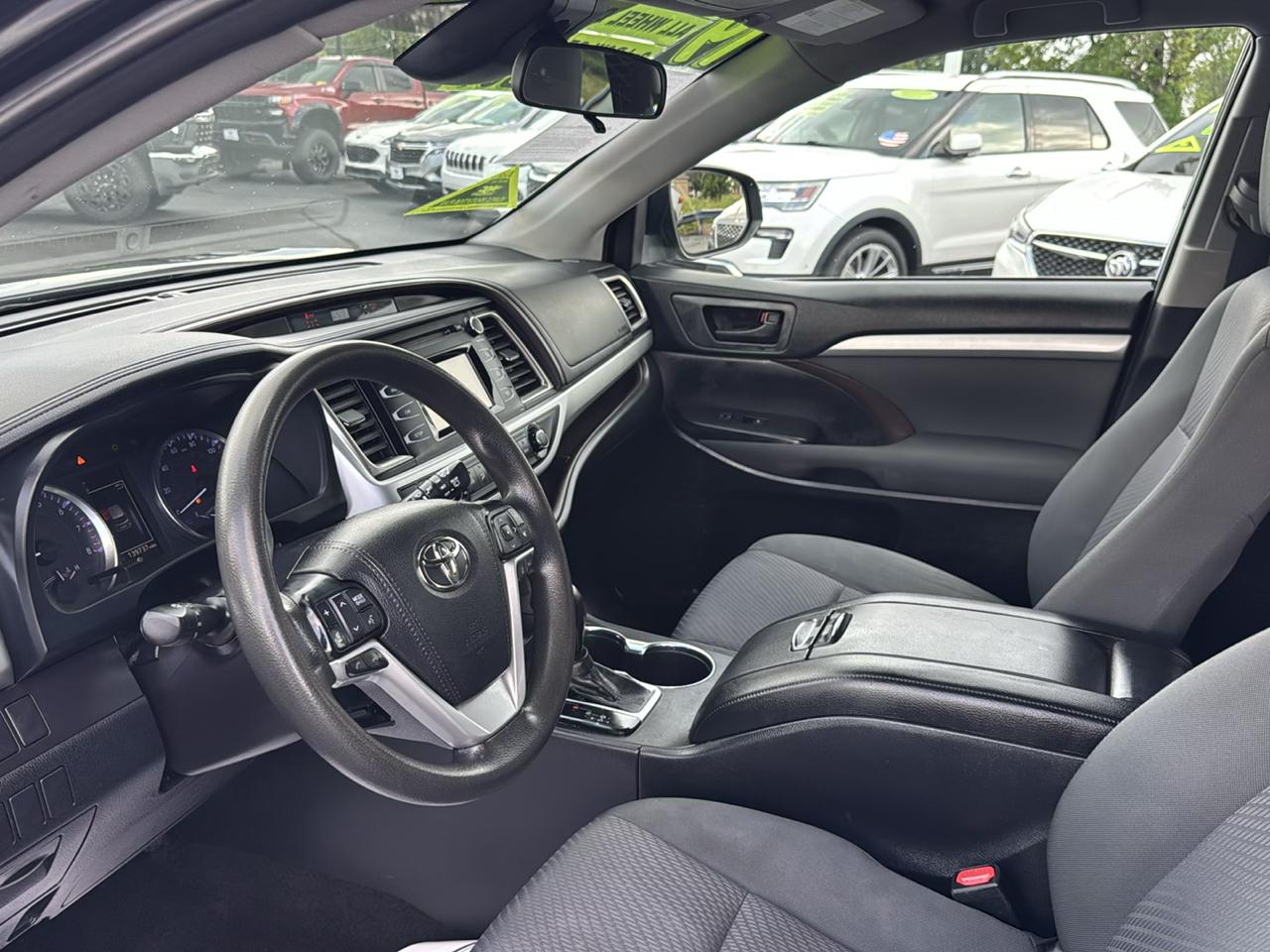 Toyota Highlander LE Plus AWD V6 2019
