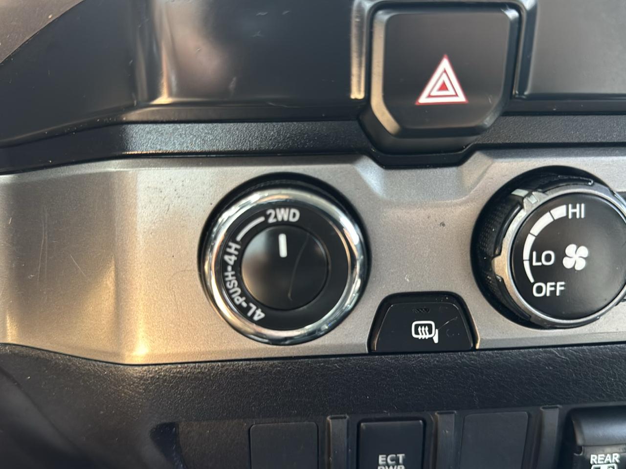 Toyota Tacoma 4WD Double 128 V6 AT (Natl) 2020