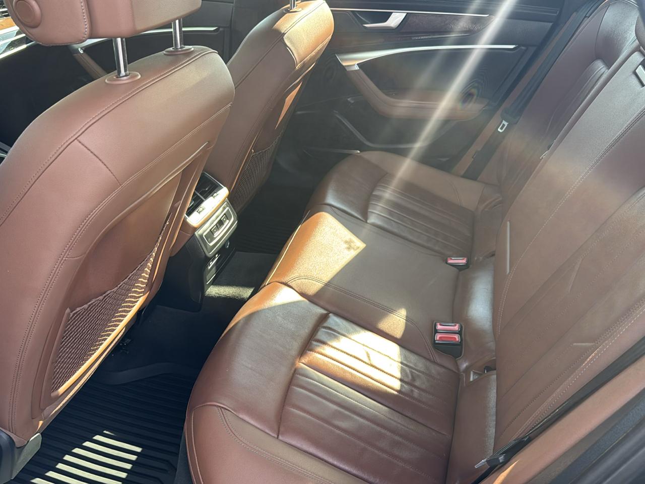 Audi A6 Premium Plus 45 TFSI quattro 2022