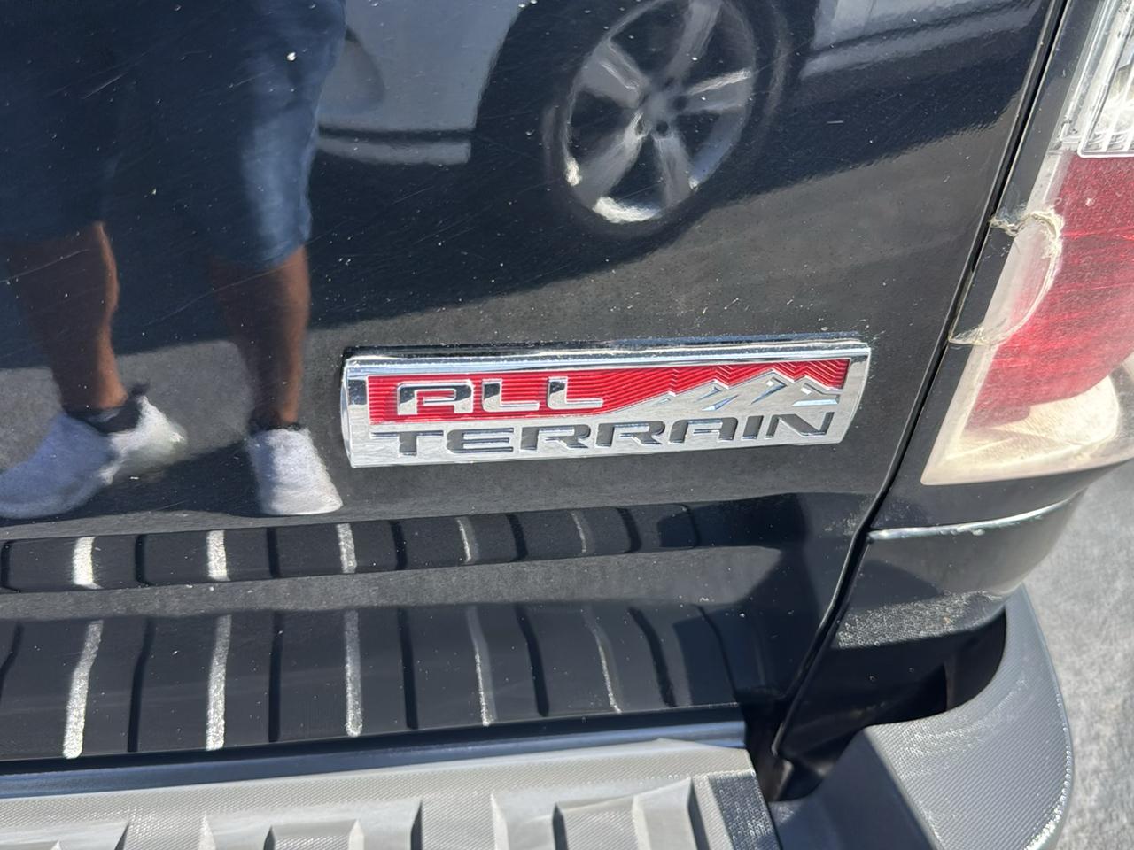 GMC Canyon 4WD Crew Cab 140.5" All Terrain w/Leather 2018