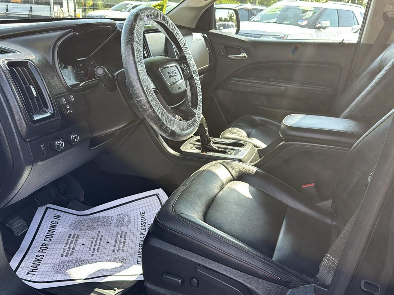 GMC Canyon 4WD Crew Cab 140.5" All Terrain w/Leather 2018