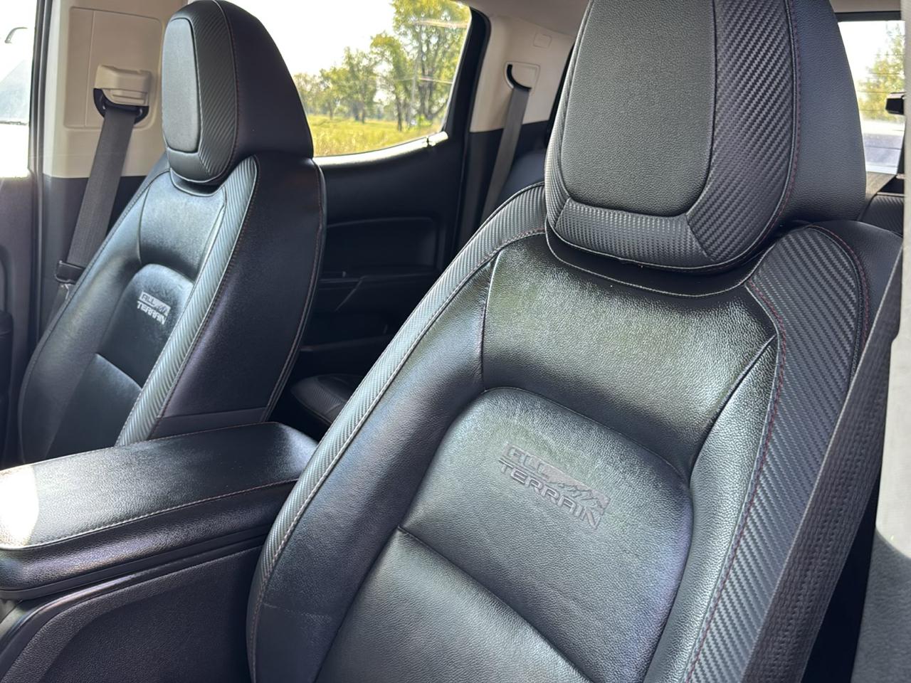 GMC Canyon 4WD Crew Cab 140.5" All Terrain w/Leather 2018