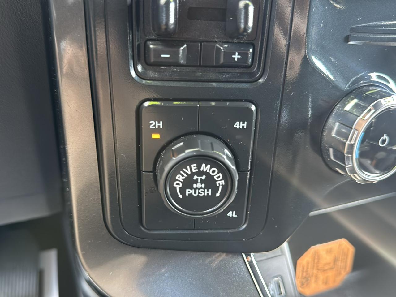 Ford F-150 4WD SuperCab 163" XLT w/Midbox Prep 2022