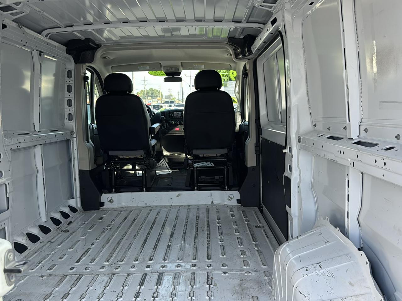RAM Promaster 1500 Low Roof Tradesman 136-in. WB 2019
