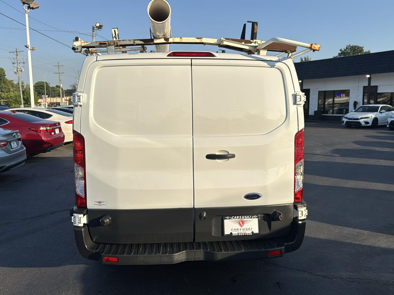Ford Transit 150 Van Low Roof 60/40 Pass. 148-in. WB 2017