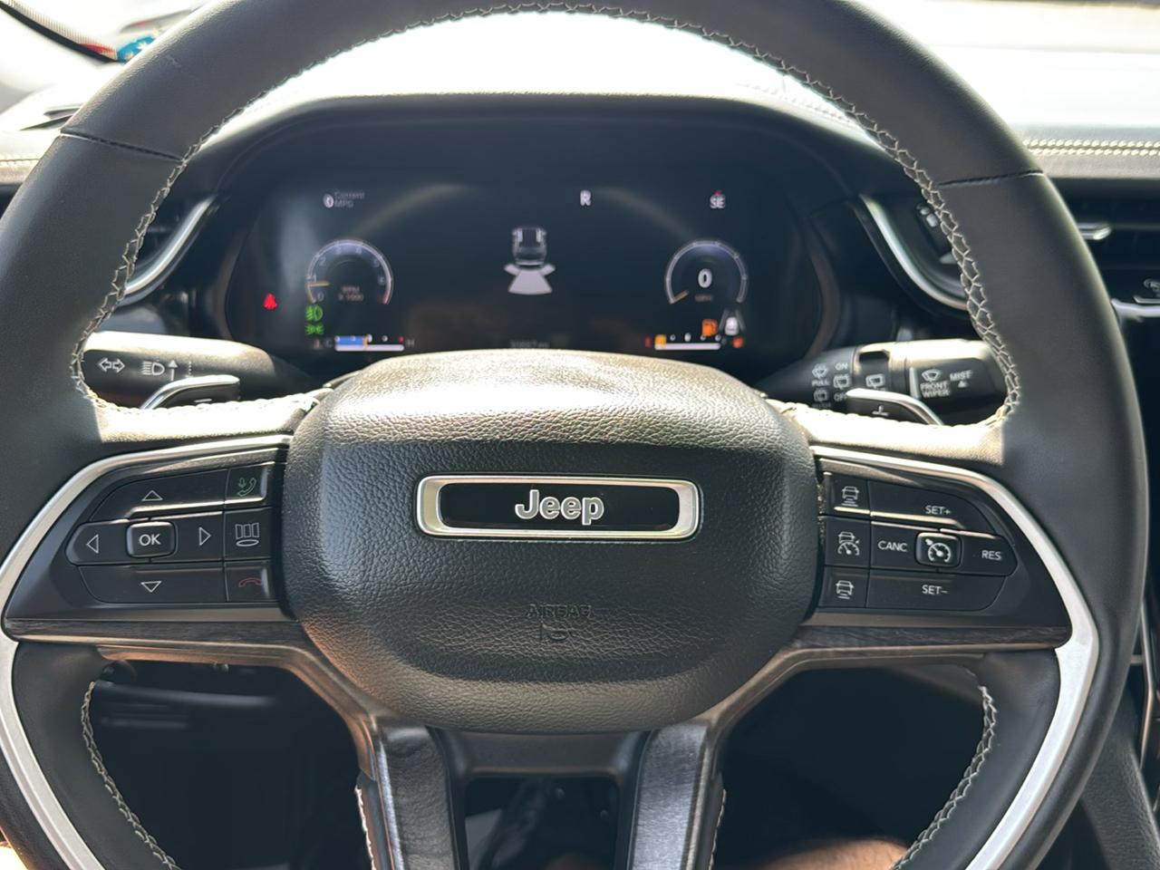 Jeep Grand Cherokee Limited 4WD 2023
