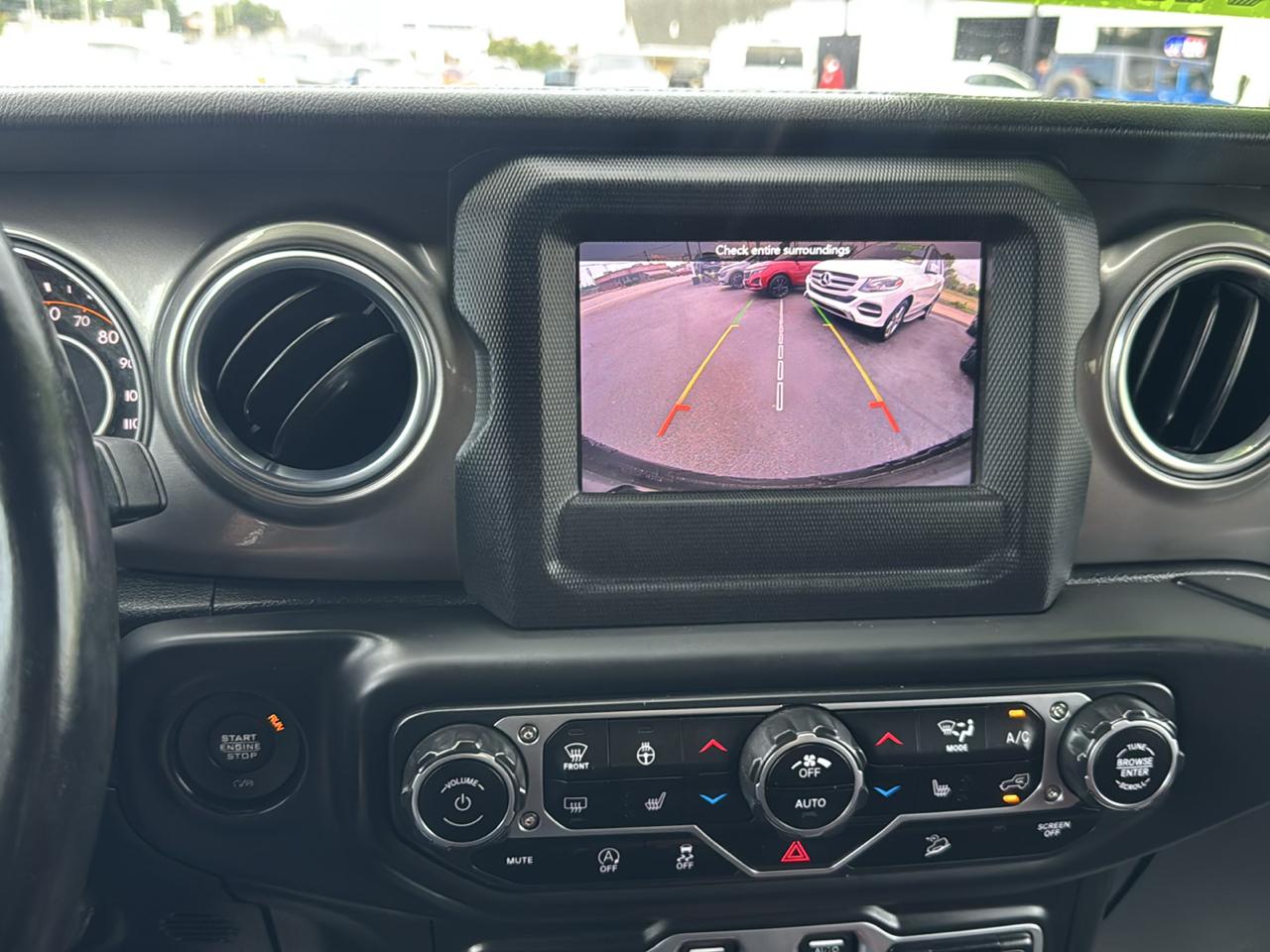 Jeep Wrangler Unlimited Sahara 2018