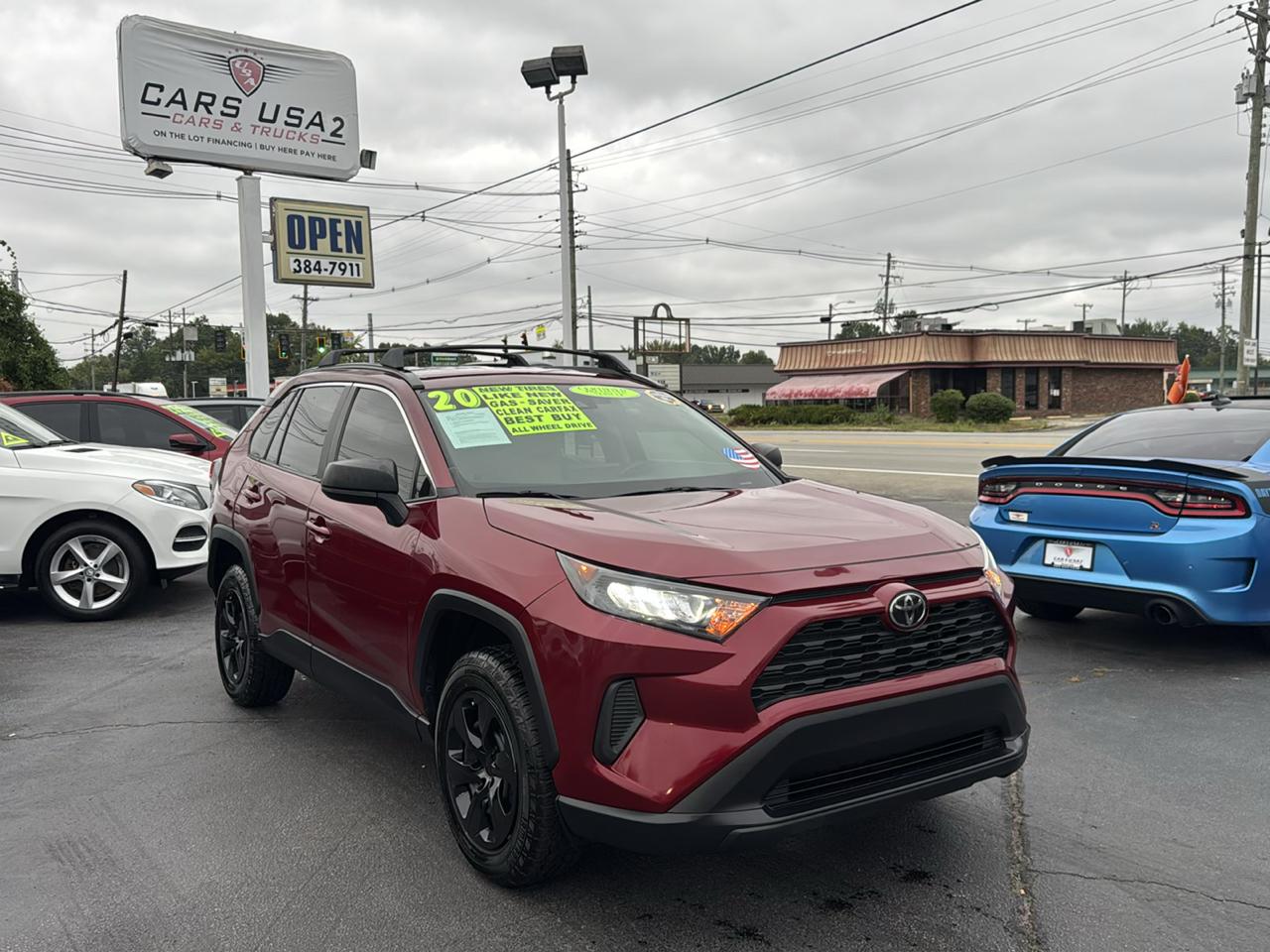 Toyota RAV4 LE 2020