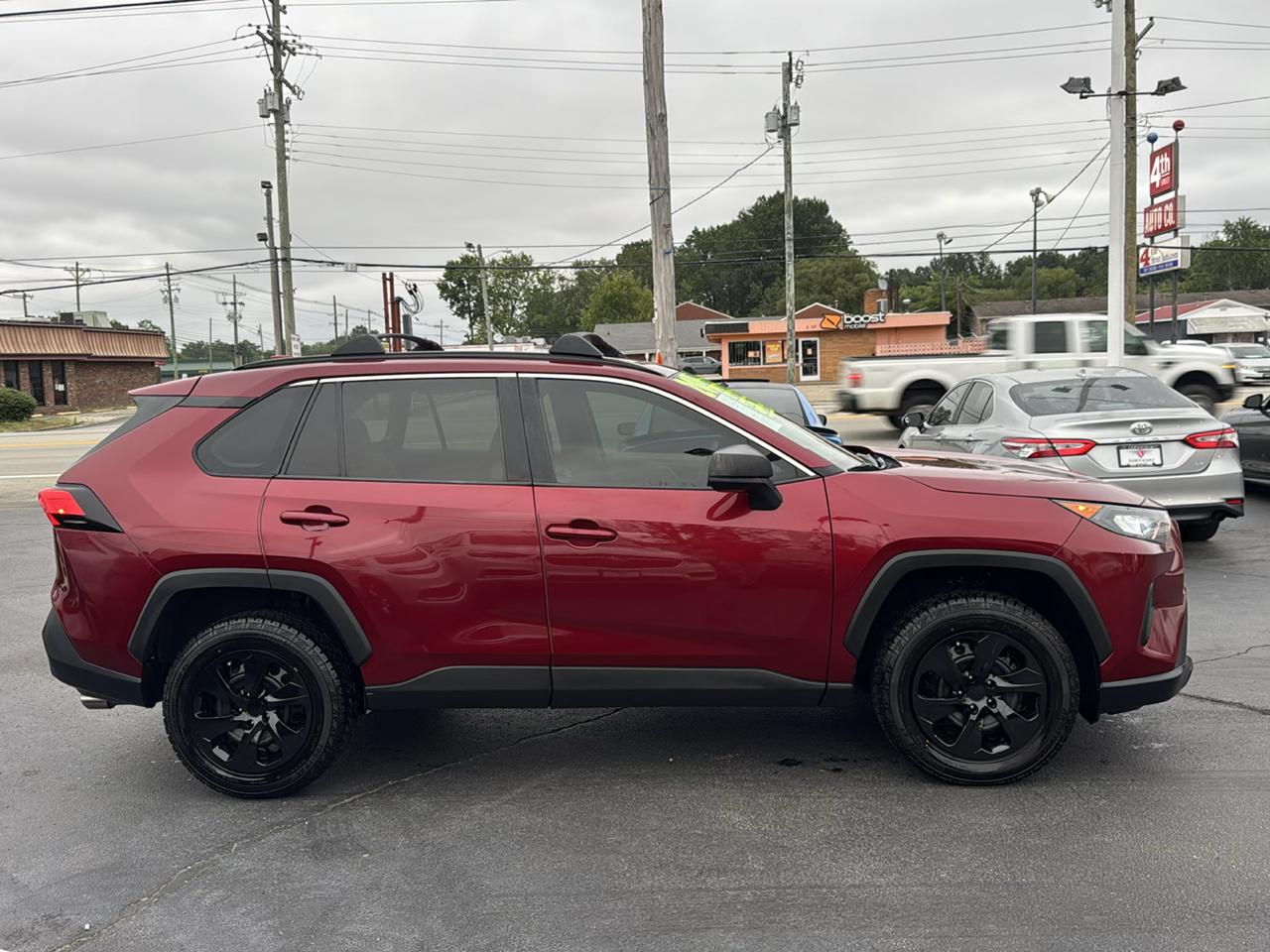 Toyota RAV4 LE 2020