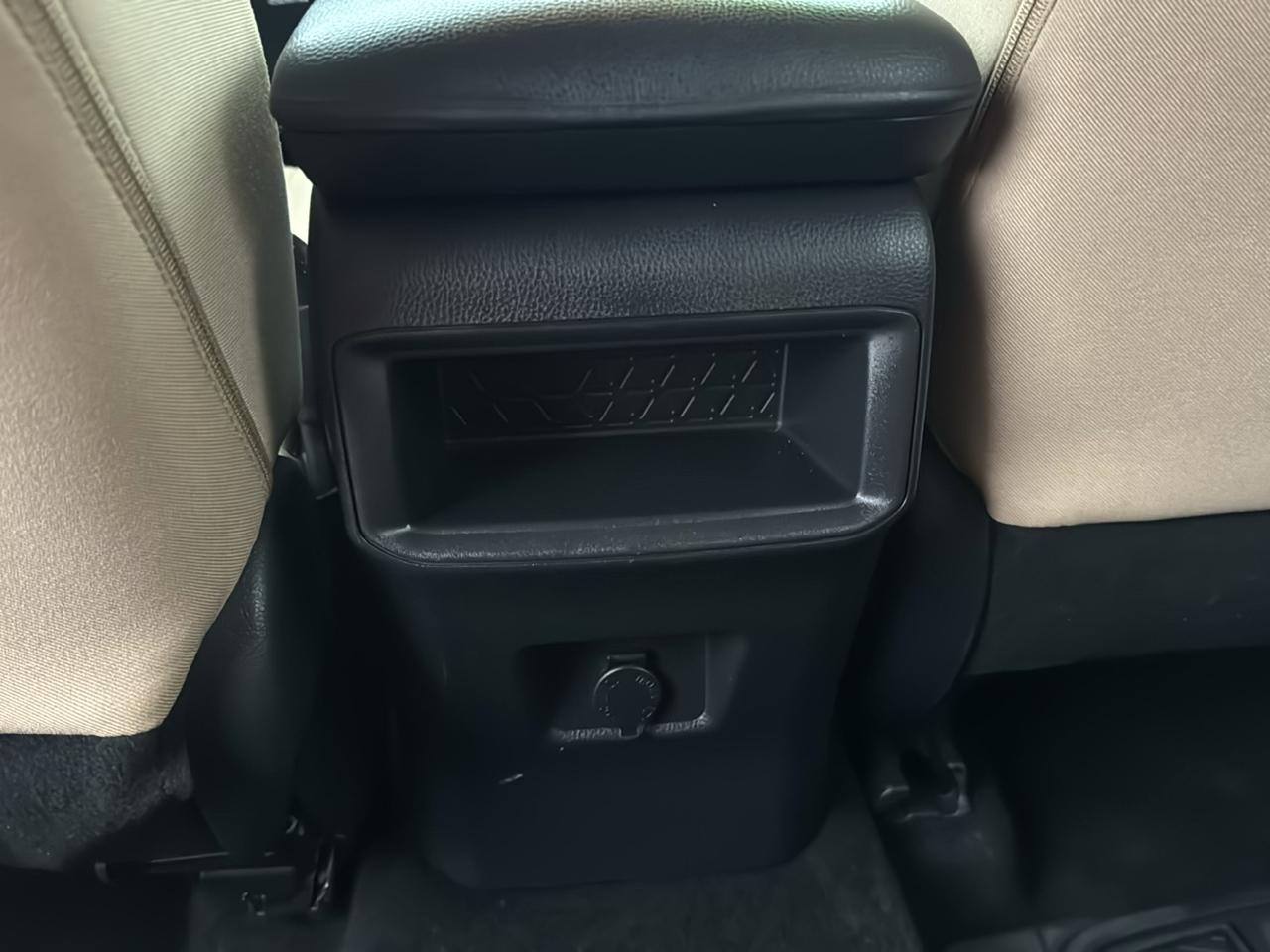 Toyota RAV4 LE 2020