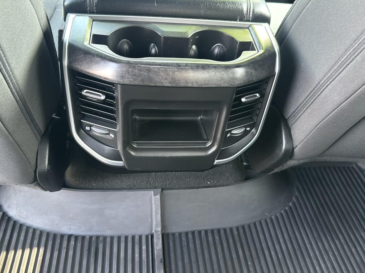 RAM 1500 Big Horn Crew Cab LWB 4WD 2022