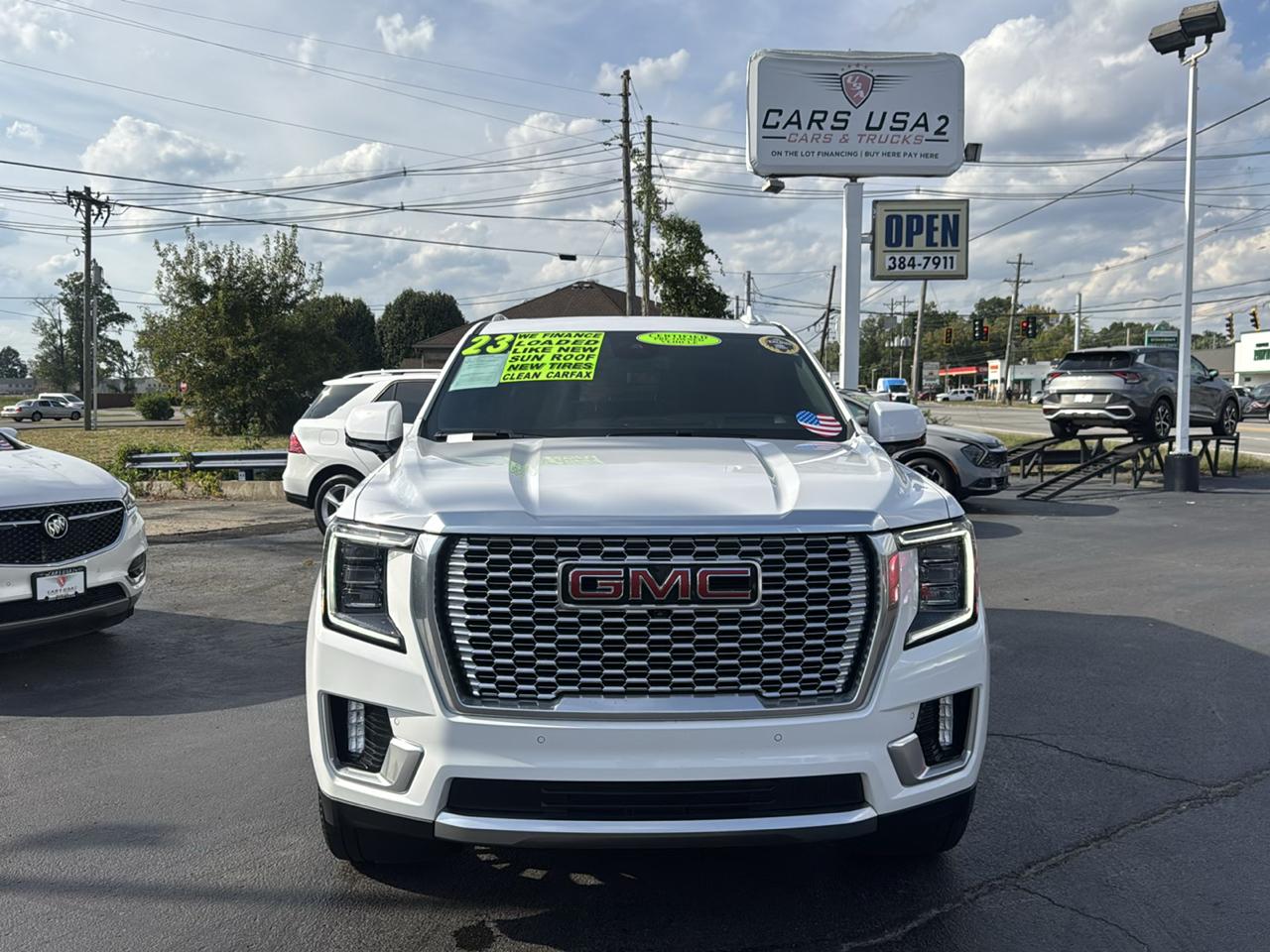 GMC Yukon XL Denali 4WD 2023