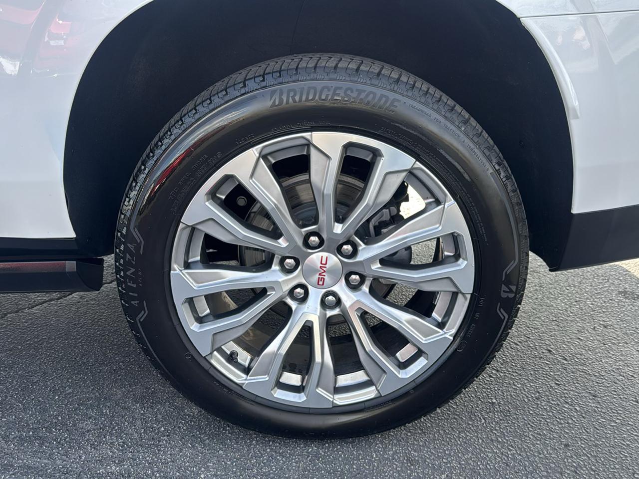 GMC Yukon XL Denali 4WD 2023