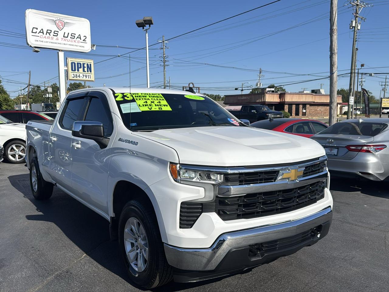 Chevrolet Silverado 1500 1LT Crew Cab 4WD 2023