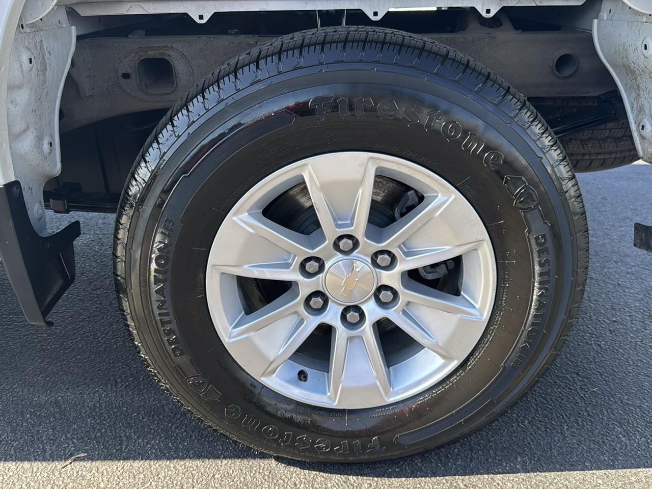 Chevrolet Silverado 1500 1LT Crew Cab 4WD 2023
