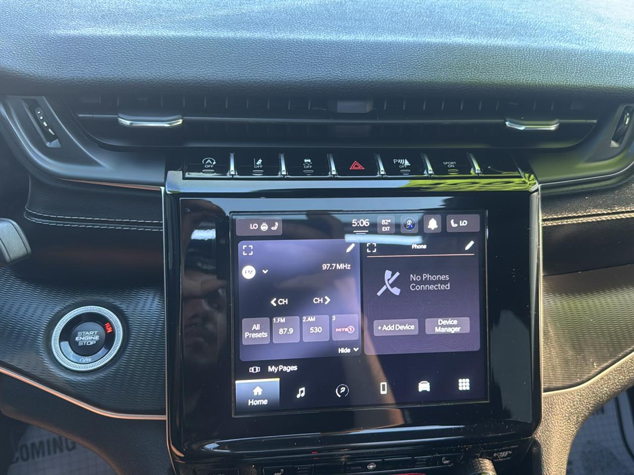 Jeep Grand Cherokee L Laredo 4WD 2023