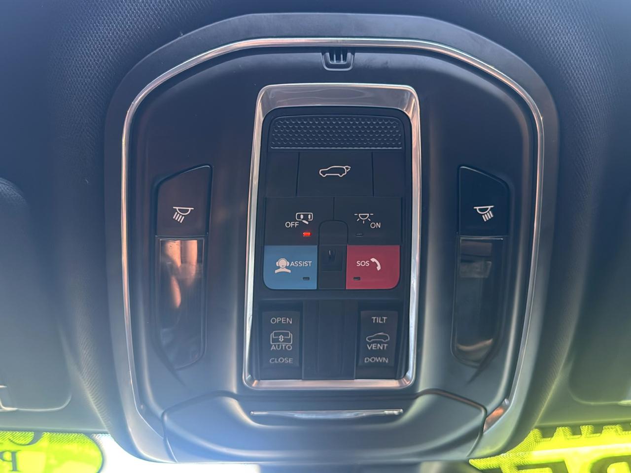 Jeep Grand Cherokee L Laredo 4WD 2023