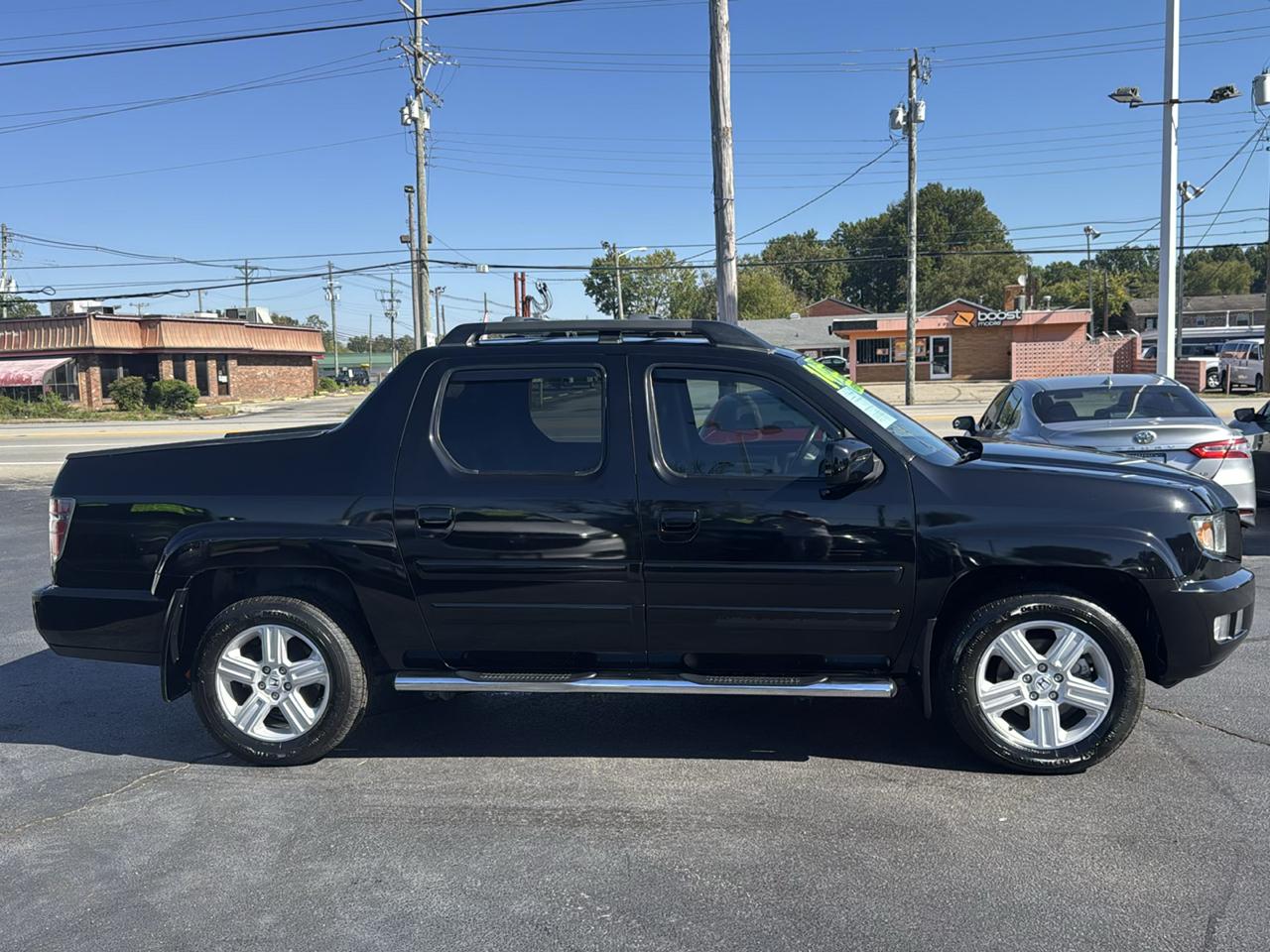 Honda Ridgeline RTL w/ Leather and Navigation 2014