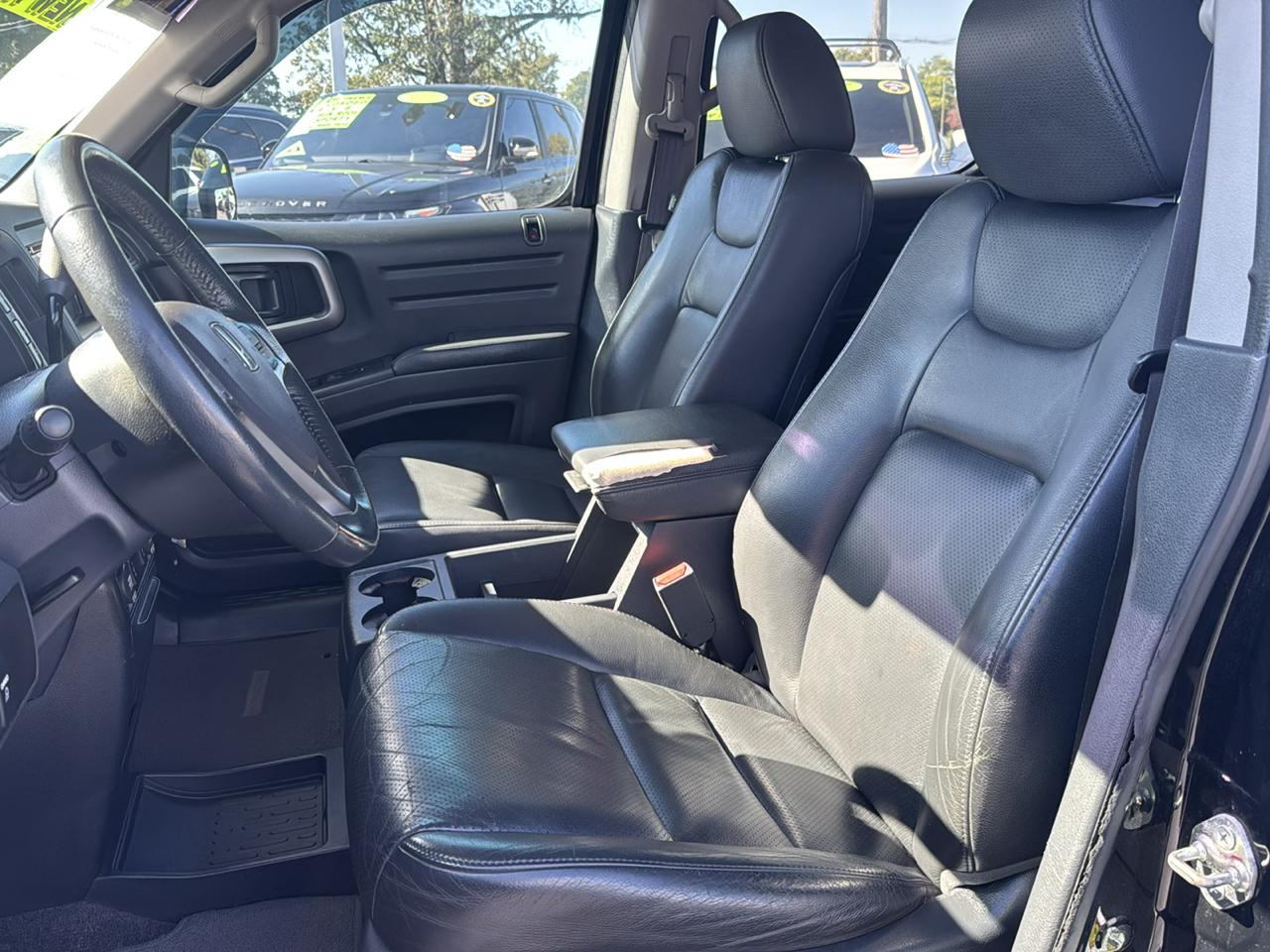 Honda Ridgeline RTL w/ Leather and Navigation 2014