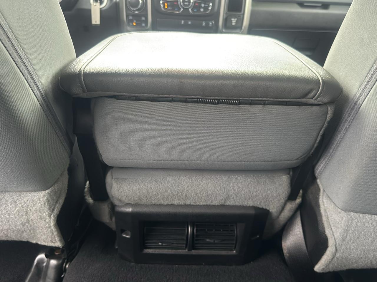 RAM 1500 Classic Tradesman Crew Cab SWB 4WD 2019