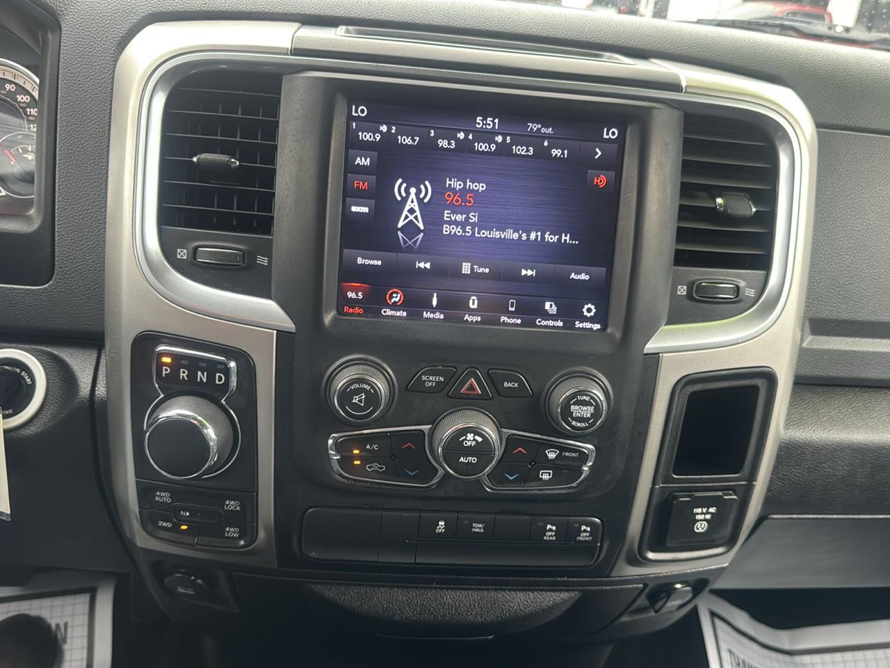 RAM 1500 Classic Tradesman Crew Cab SWB 4WD 2019