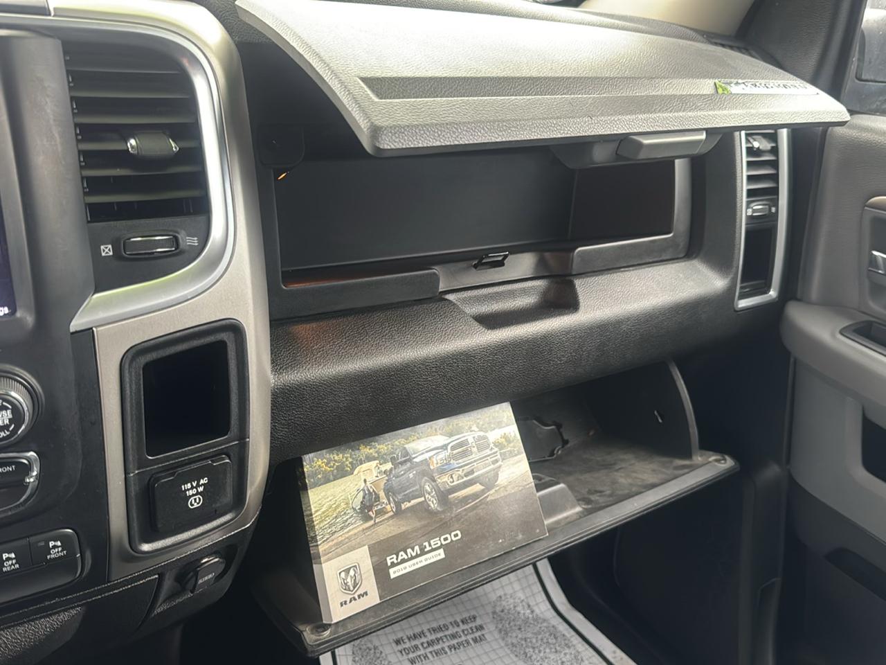 RAM 1500 Classic Tradesman Crew Cab SWB 4WD 2019