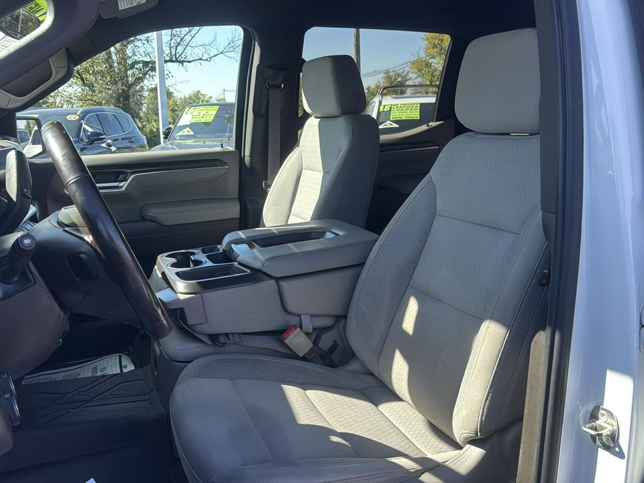 Chevrolet Silverado 1500 1LT Crew Cab 4WD 2023