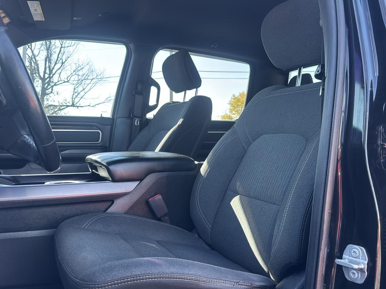 RAM 1500 Big Horn Crew Cab SWB 4WD 2019