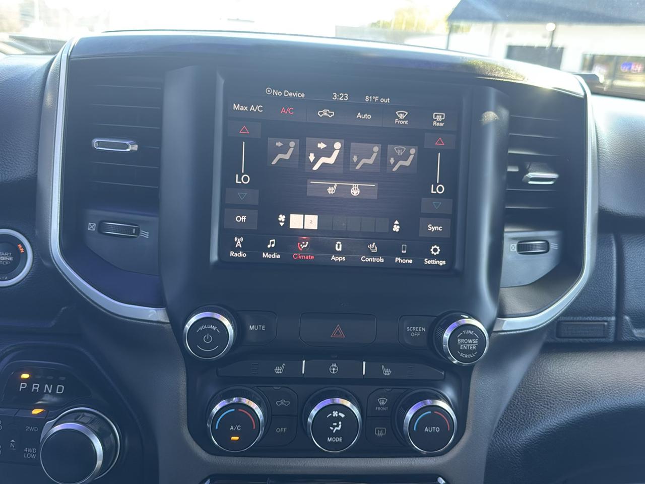 RAM 1500 Big Horn Crew Cab SWB 4WD 2019
