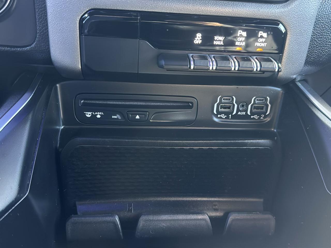 RAM 1500 Big Horn Crew Cab SWB 4WD 2019