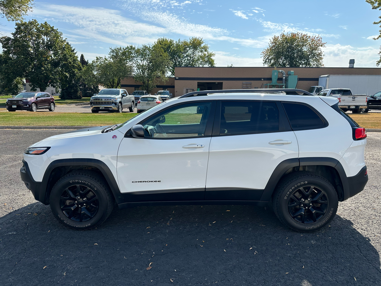 2016 Jeep Cherokee Trailhawk photo 3
