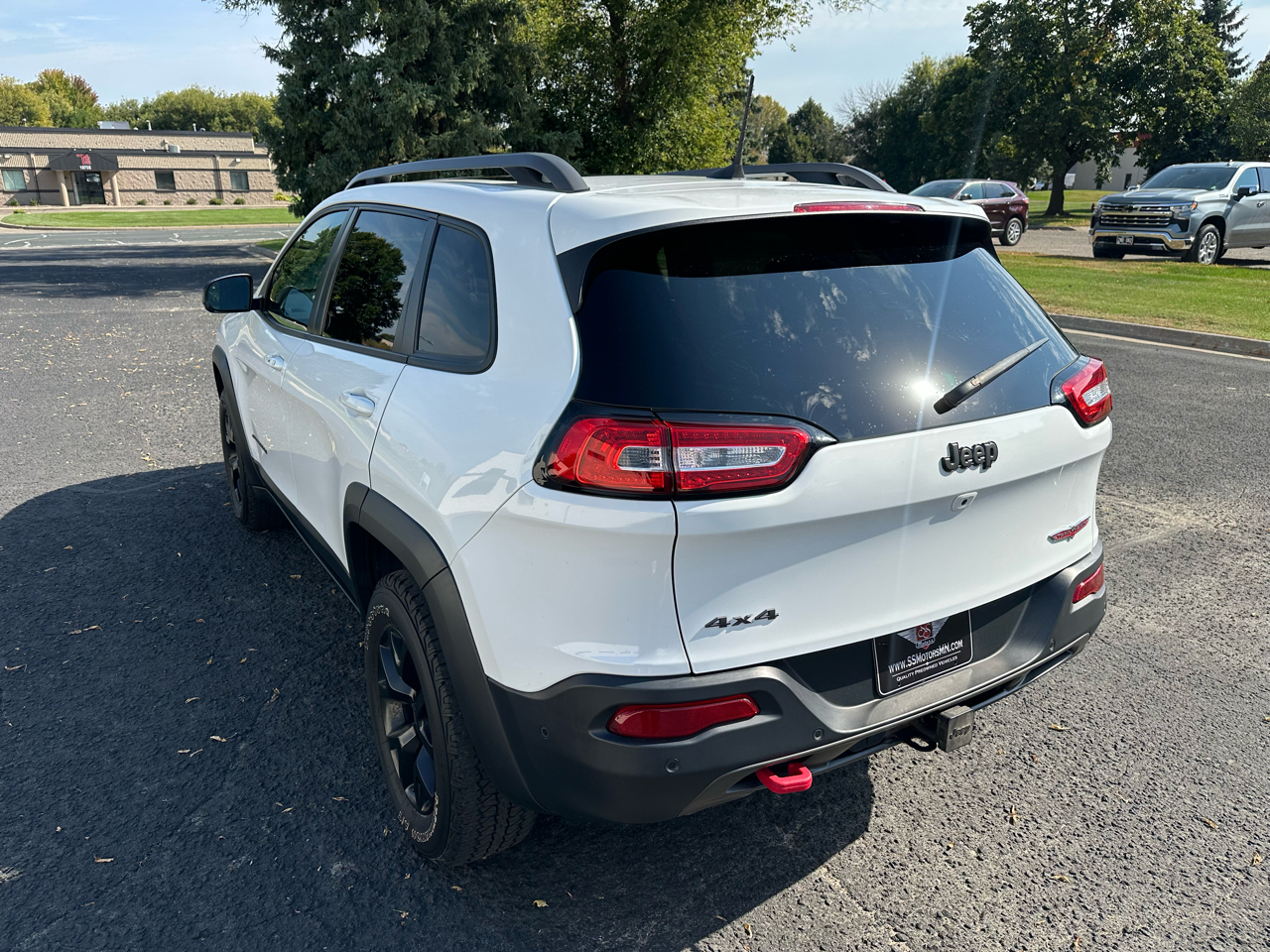 2016 Jeep Cherokee Trailhawk photo 4