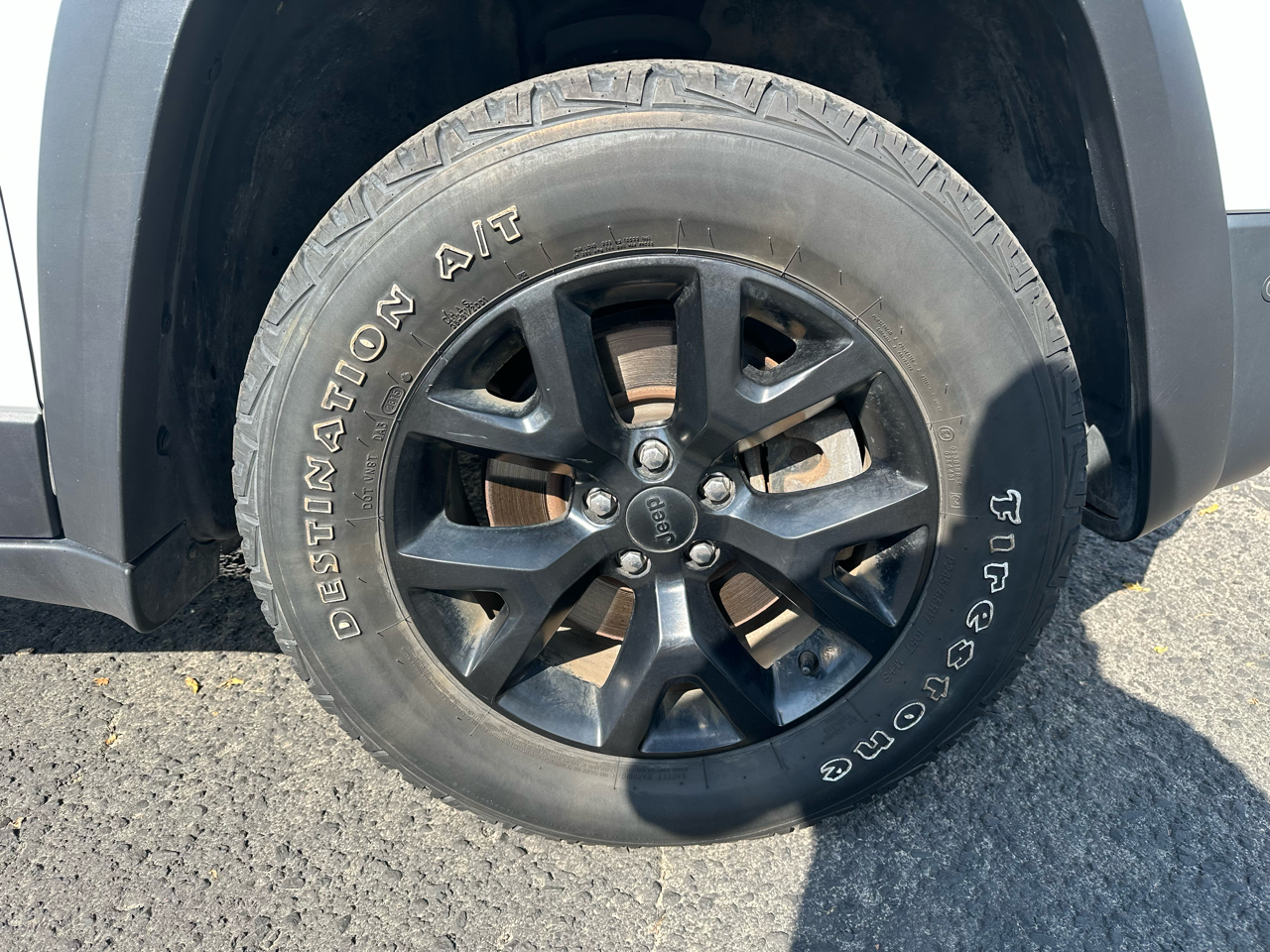 2016 Jeep Cherokee Trailhawk photo 11