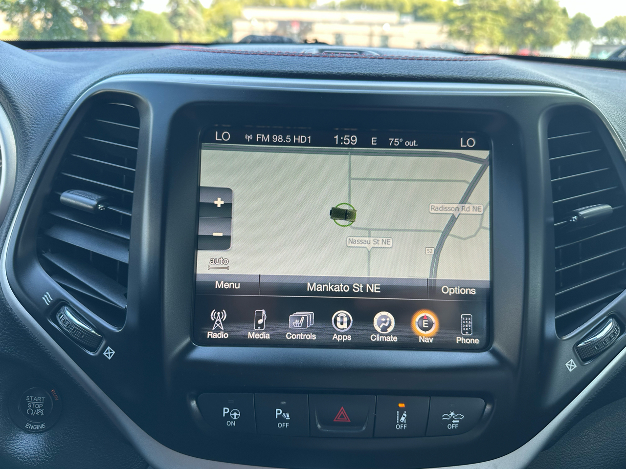 2016 Jeep Cherokee Trailhawk photo 19