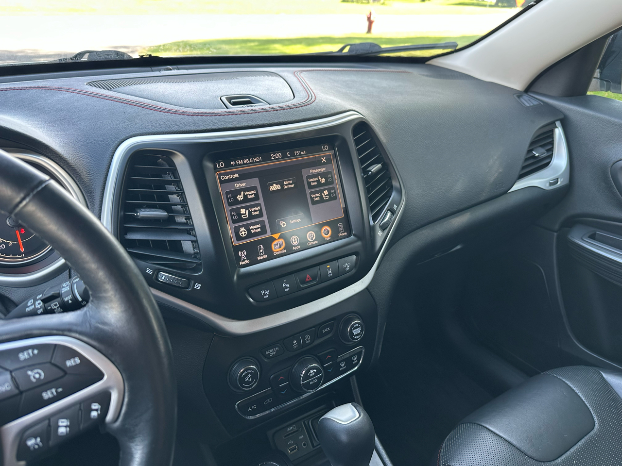 2016 Jeep Cherokee Trailhawk photo 22