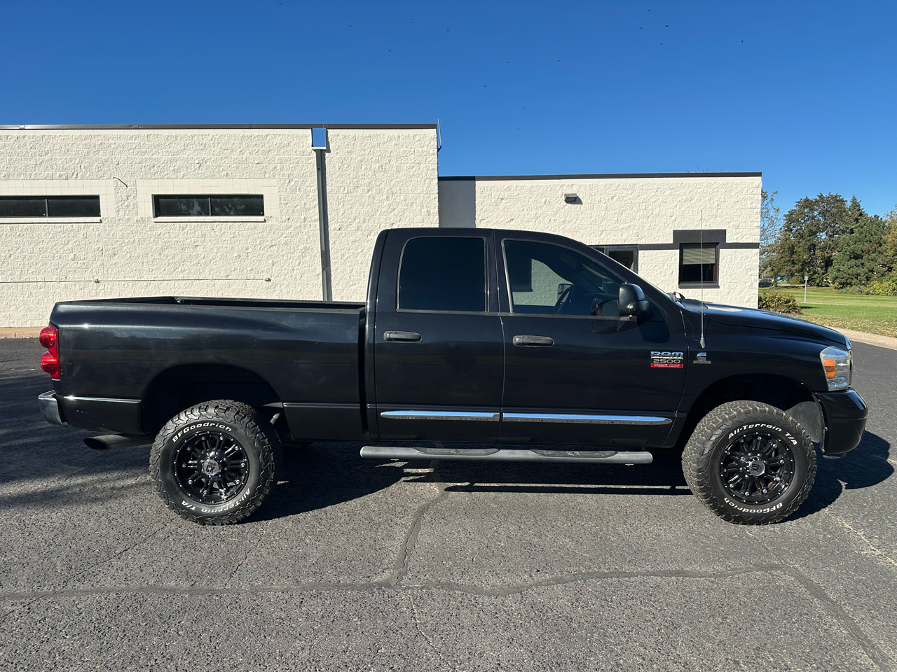 2007 Dodge Ram Laramie photo 4