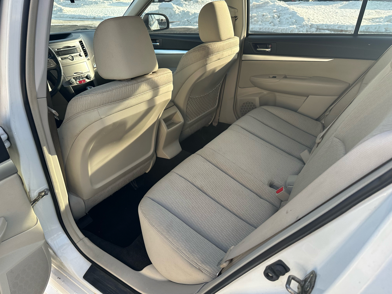 Subaru Legacy 2.5i Premium 2011