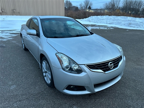 2012 Nissan Altima 3.5 SR Coupe