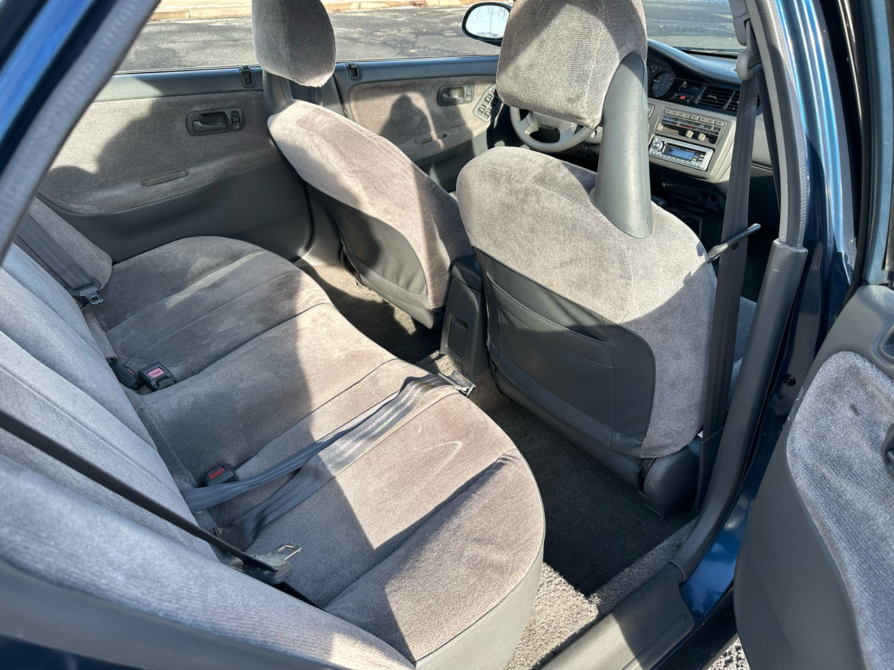 Honda Civic LX sedan 1993